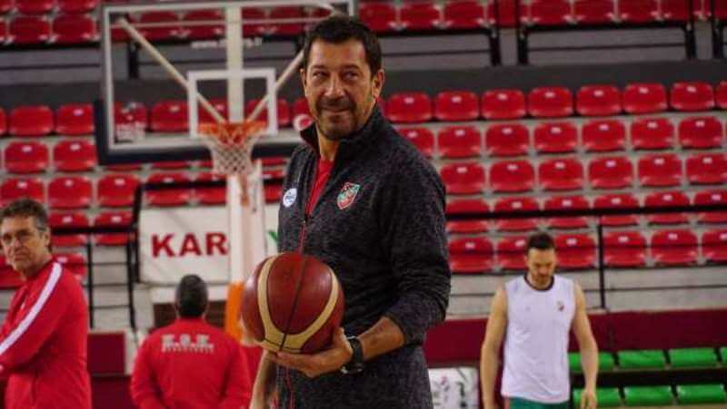 Ufuk Sarıca Pınar Karşıyaka'nın başında 300. maçına çıkacak