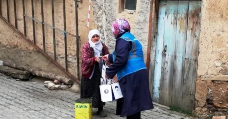 Kütahya Belediyesinden esnafa hijyen paketi desteği