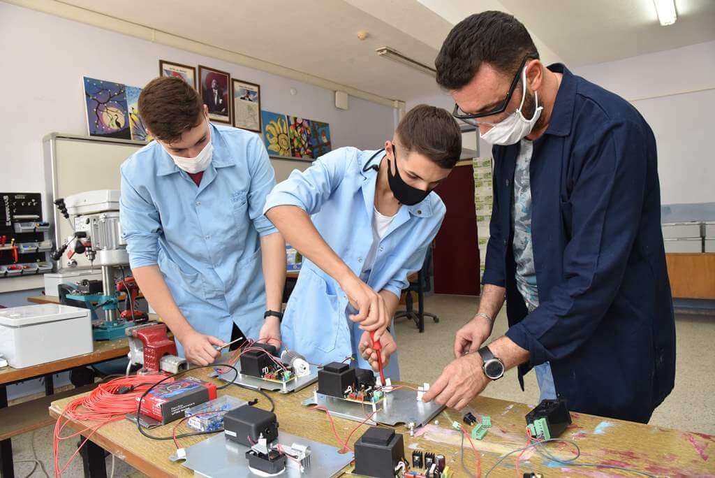 Sarayköy Mesleki ve Teknik Anadolu Lisesi