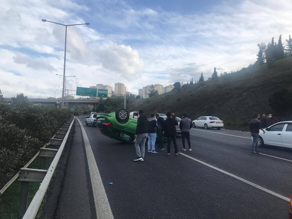 İzmir Balçova'da trafik kazası