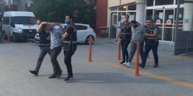 Afyonkarahisar'da 2 grup arasında çıkan kavgada 2 kişi pompalı tüfekle yaralandı