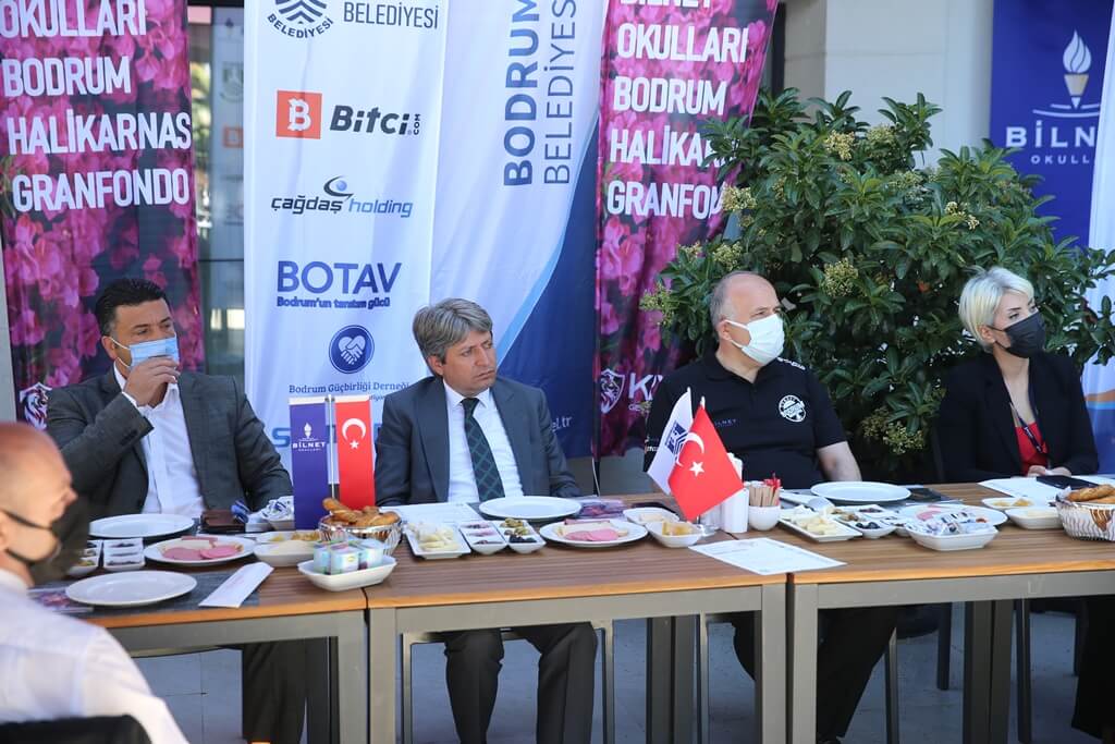 Bisiklette Bodrum Halikarnas Gran Fondo Uluslararası Yol Yarışı öncesi toplantı yapıldı