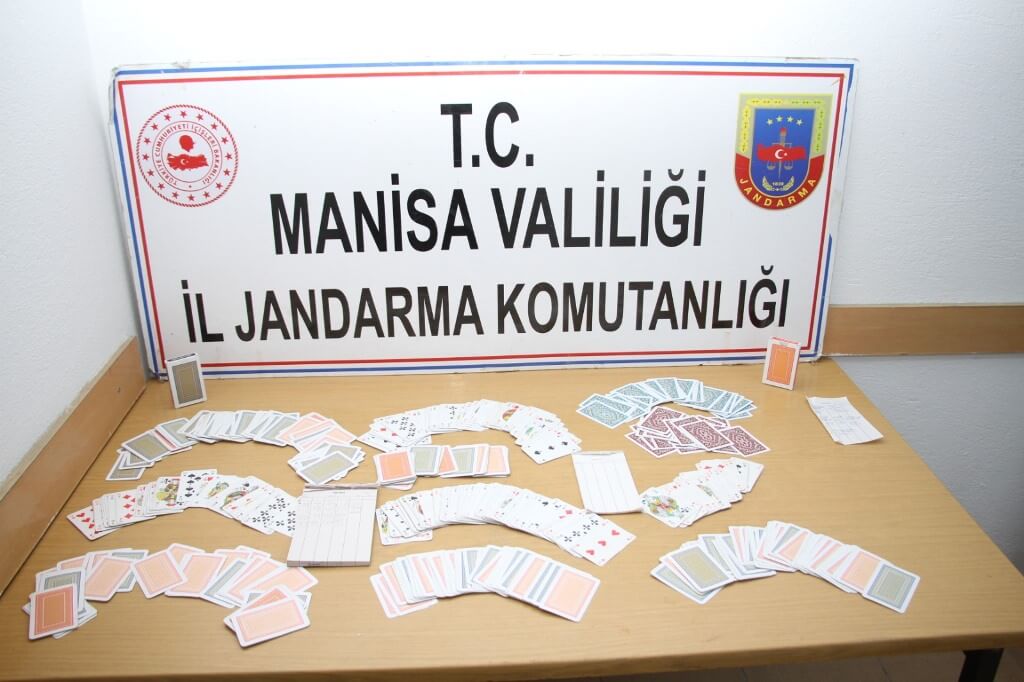 Manisa'da çiftlik evinde kumar baskınında para cezası verildi