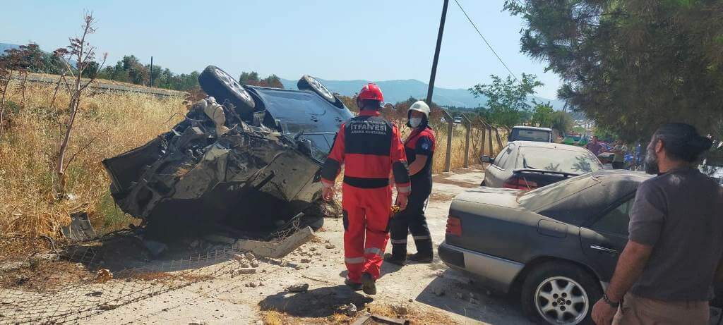 Muğla'nın Milas ilçesinde iki otomobilin çarpışması sonucu 4 kişi yaralandı