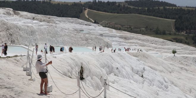 Pamukkale tam kapanma süresince 12 bin 597 turisti misafir etti