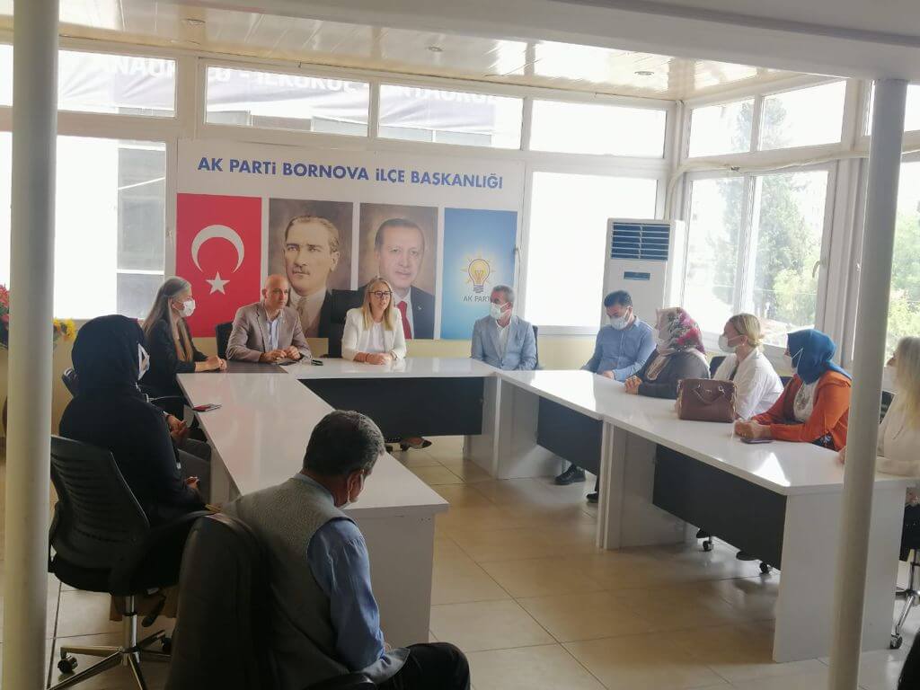 AK Parti İzmir Milletvekili Çankırı, Bornova'da incelemelerde bulundu