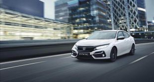 Honda'nın yeni hibrit modeli Civic Hatchback tanıtıldı