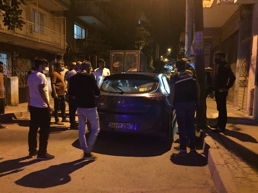 İzmir Buca ilçesinde trafikte çıkan kavgada: 1 ölü