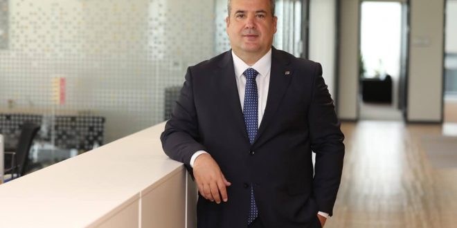 VakıfBank Genel Müdür Yardımcısı Zafer: "Bankalar, teknoloji şirketi olma yolunda ilerliyor"