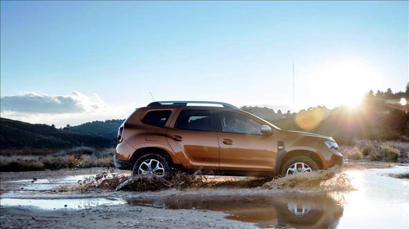 Dacia'nın yeni 7 koltuklu aile aracının adı "Dacia Jogger" oldu