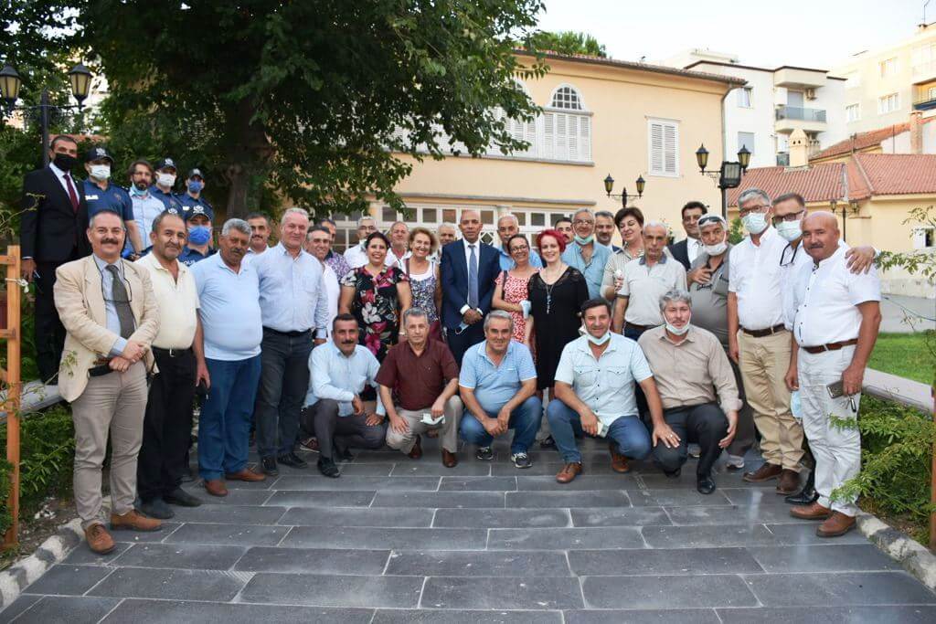 İzmir İl Emniyet Müdürü Mehmet Şahne, muhtarlarla bir araya geldi