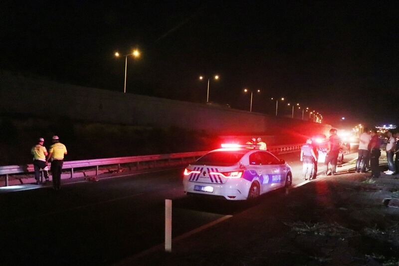 İzmir'de çekicinin çarptığı motosiklet sürücüsü öldü