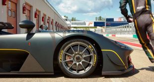 PIRELLI, İZMİT’TE ÜRETİLEN “P ZERO SLICK” LASTİKLERLE DONATILAN DALLARA STRADALE EXP İLE MUGELLO PİSTİNİ FETHETTİ