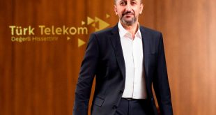 TÜRK TELEKOM CEO'SU ÜMİT ÖNAL: "VATANA HİZMET VARLIK SEBEBİMİZDİR"