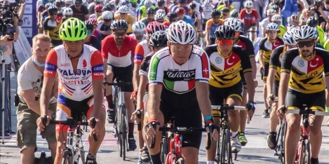 "Turkcell GranFondo İzmir"de pedallar yangında zarar gören çocukların eğitimi için dönecek