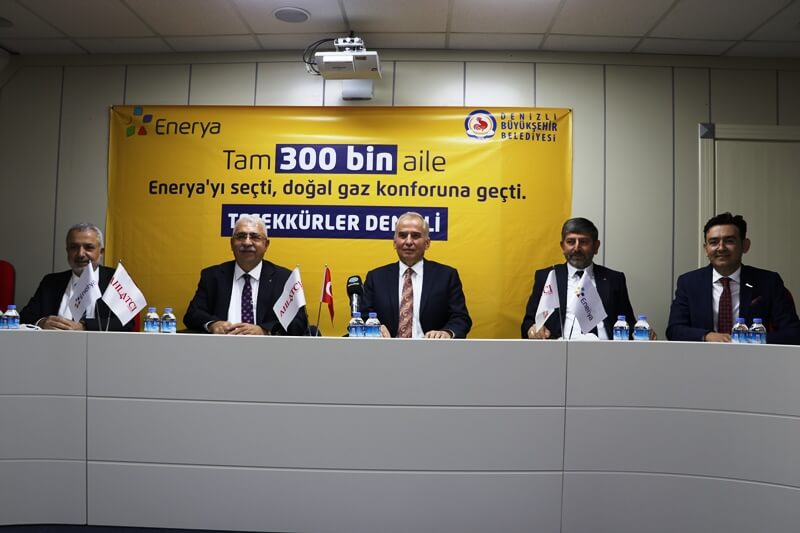 Enerya Enerji, Denizli'de 300 bininci abonesine elektrikli bisiklet hediye etti