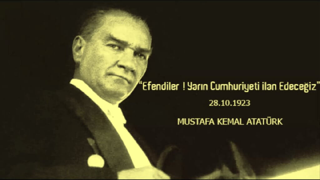 Cumhuriyet İlan Edildiğinde Atatürk Kaç Yaşındaydı?