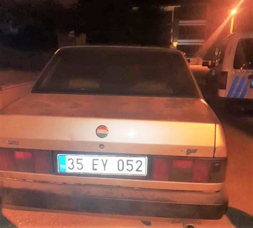 İzmir Bayındır'da 2 otomobil ile minibüs çalan şüpheli tutuklandı