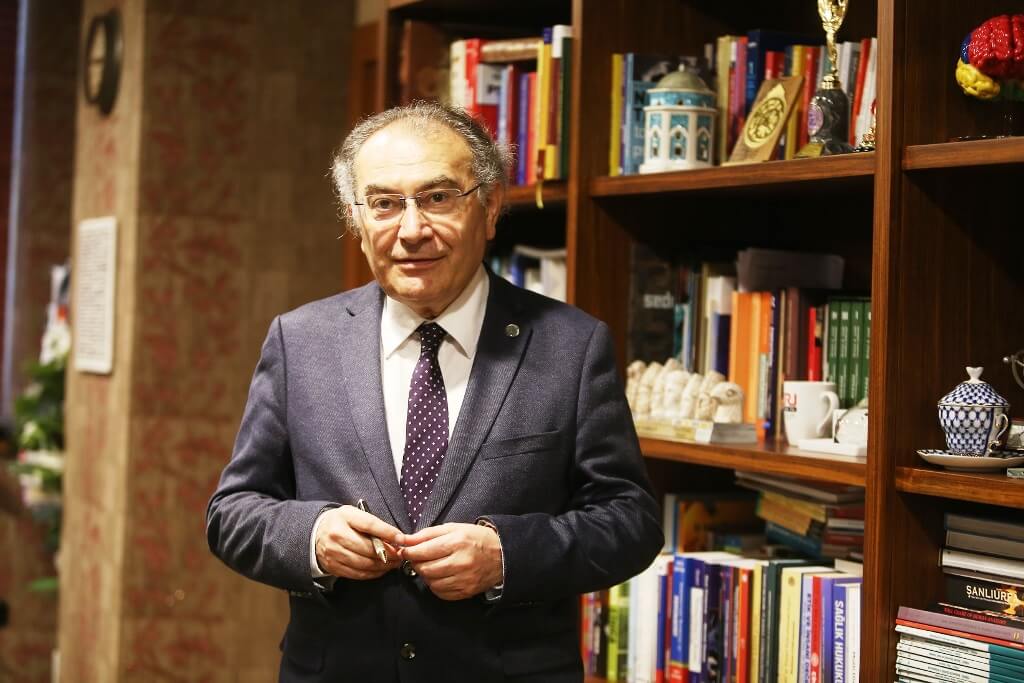 Prof. Dr. Nevzat Tarhan: “Beynimiz de kuyu gibi kullandıkça açılan bir organ…”