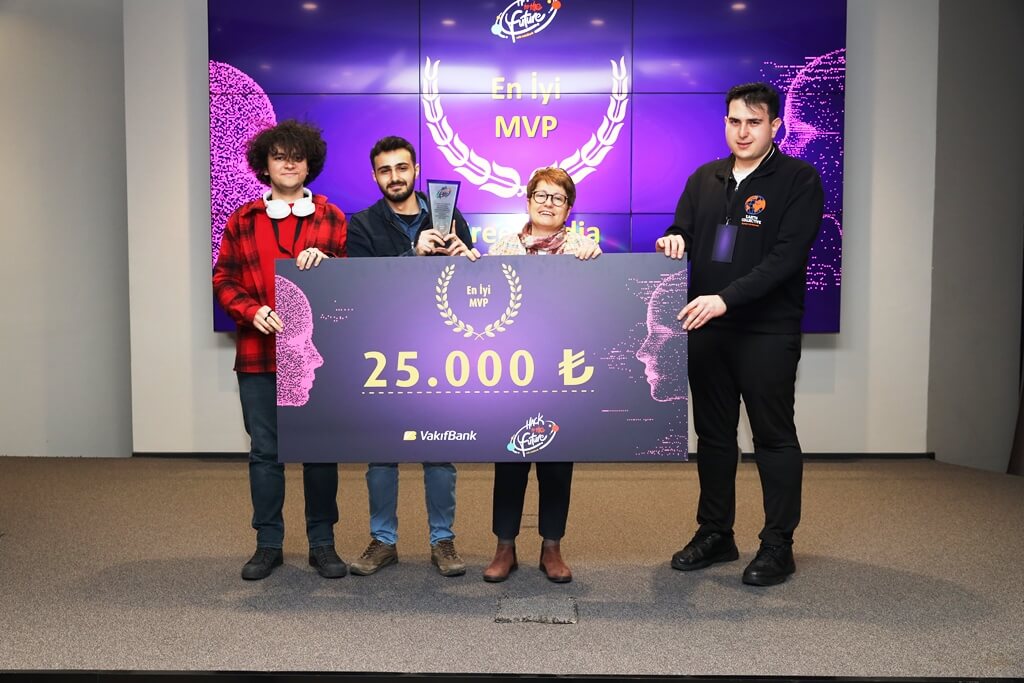 VakıfBank hackathonunda sürdürülebilirlik ve oyunlaştırma baş roldeydi